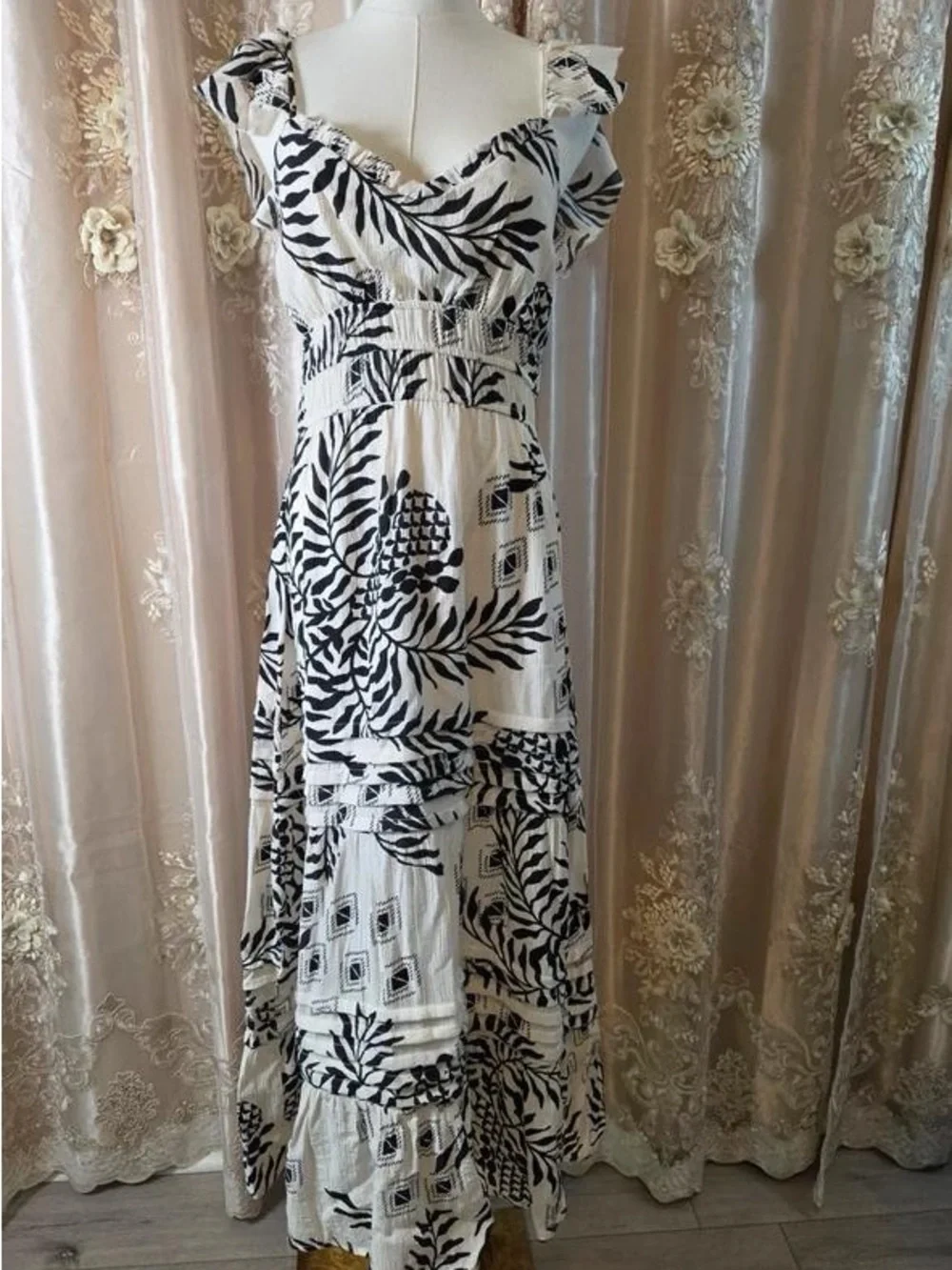 Black & White Leaf-Print Maxi Dress with Smocked Bodice